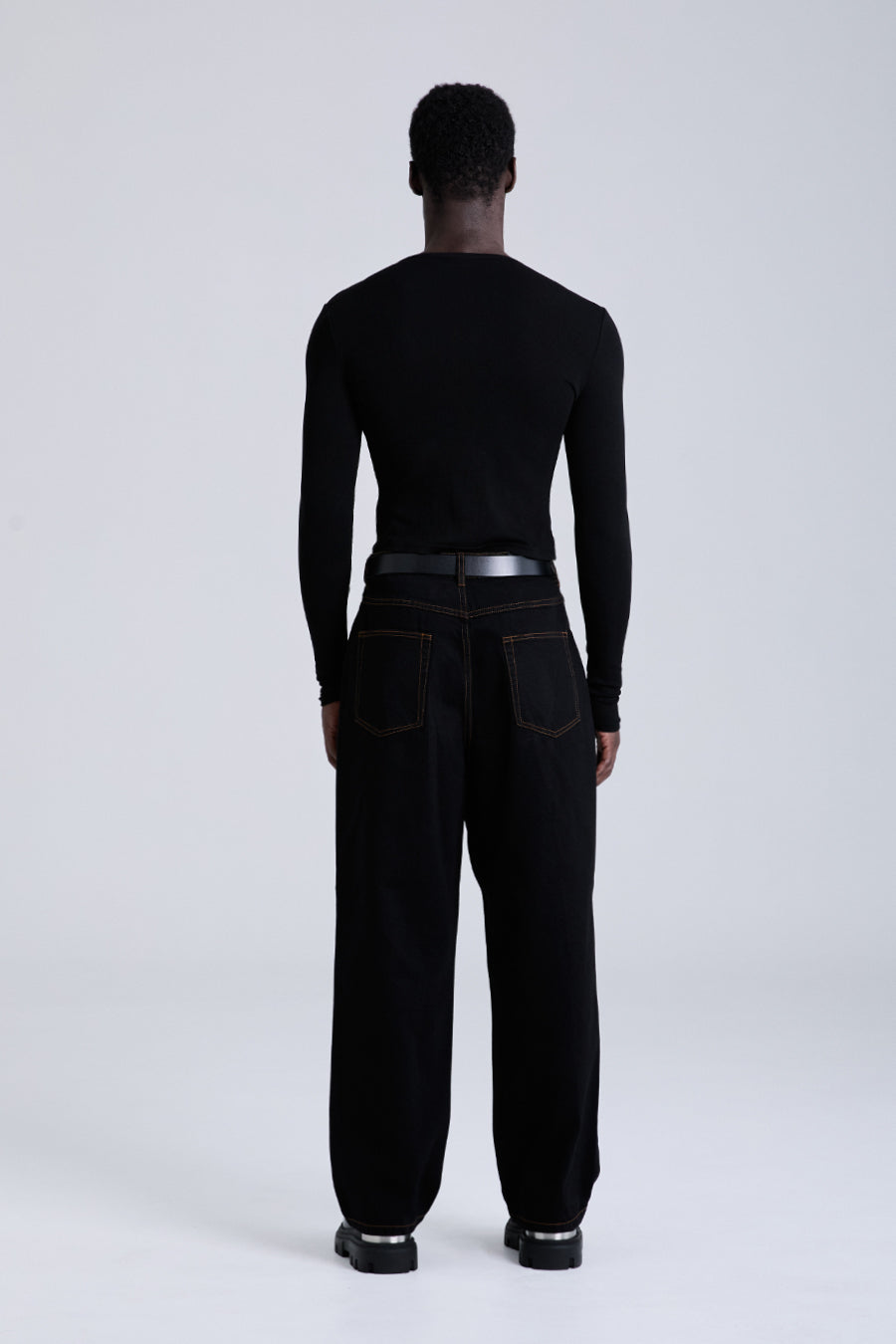 LATCH RIB CARDI TOP | BLACK