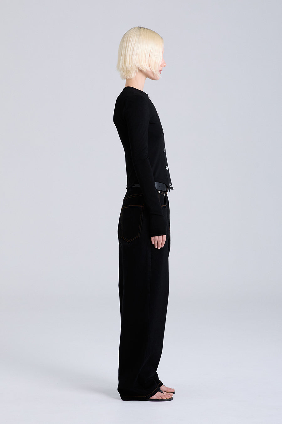 LATCH RIB CARDI TOP | BLACK