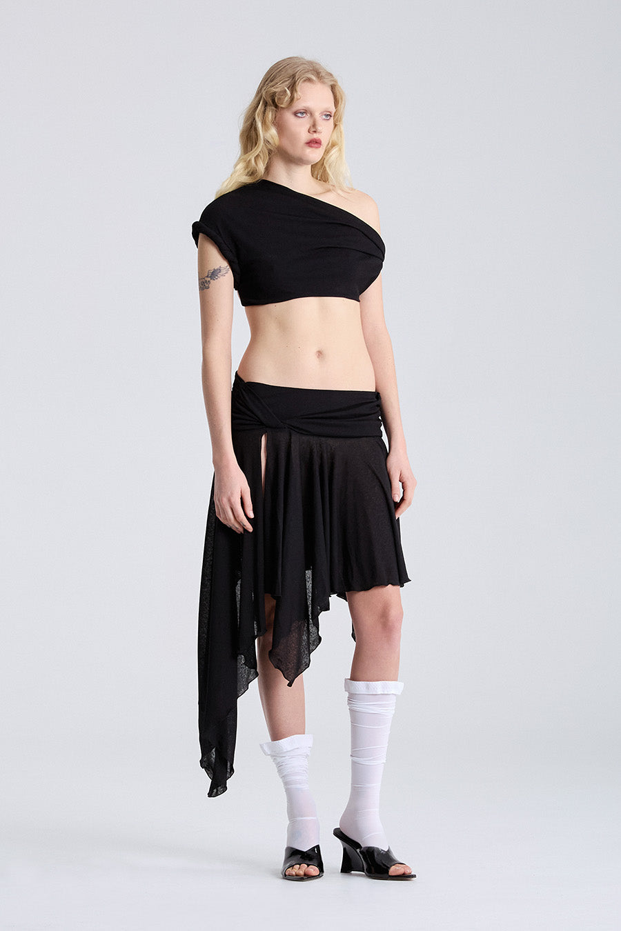 JUNO CROP TOP | BLACK