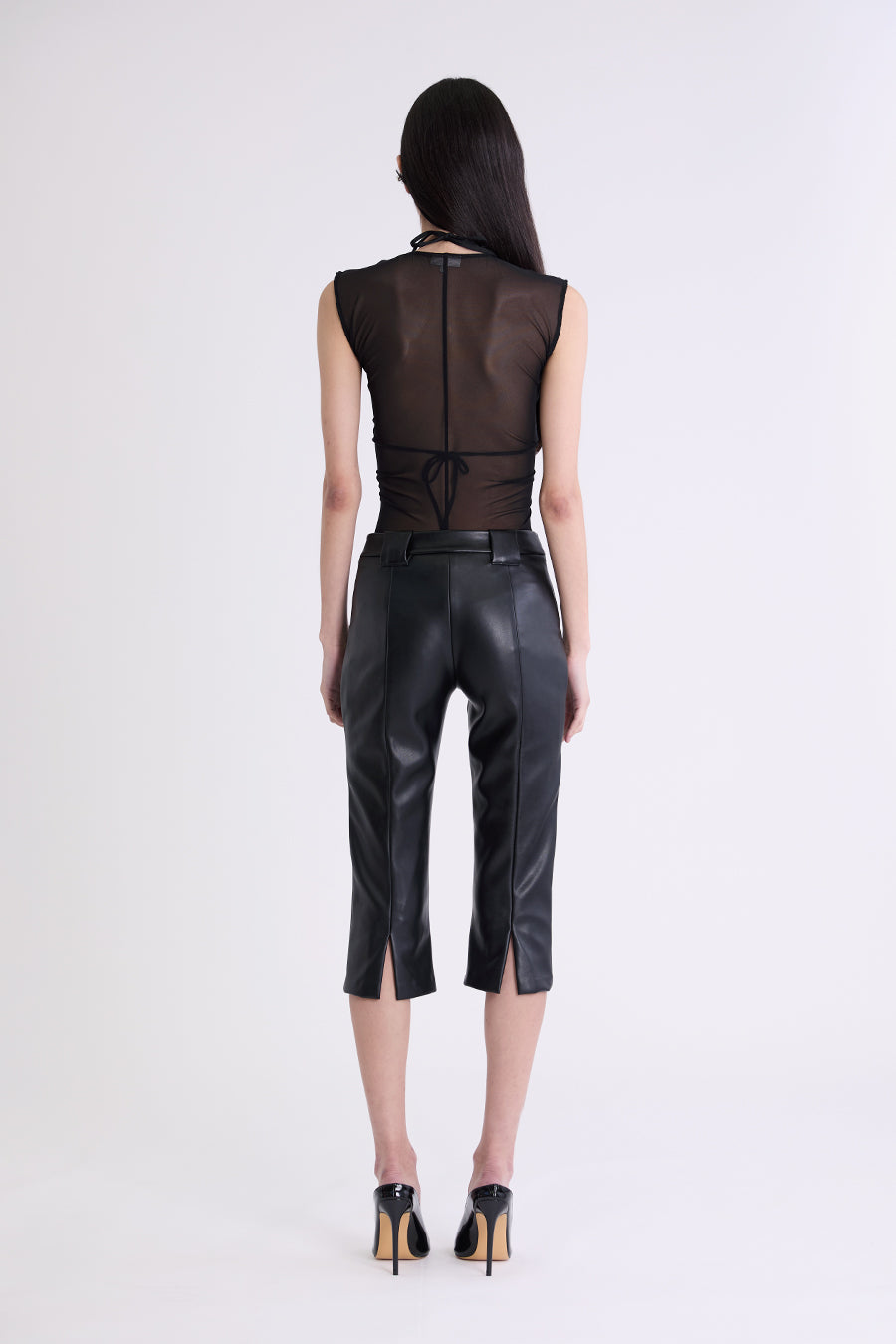 RAIDER CAPRI PANT | BLACK