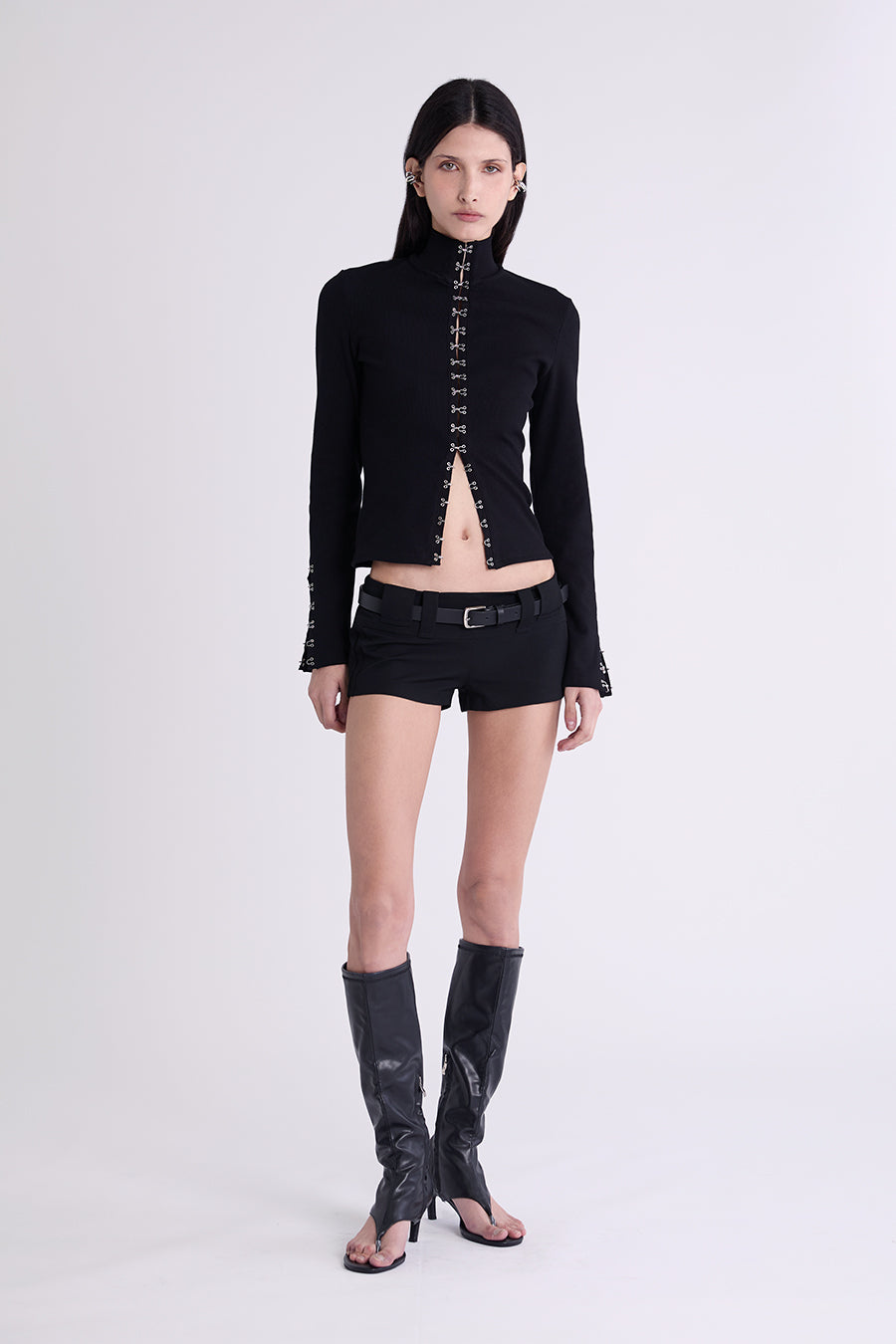FORM TOP | BLACK