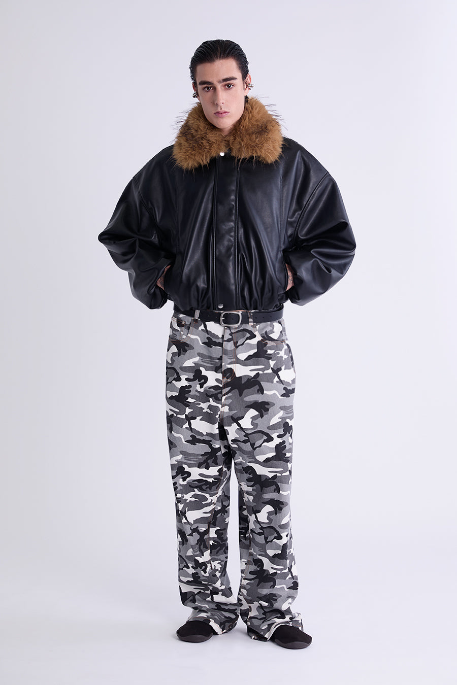 VULTURE BOMBER JACKET | BLACK