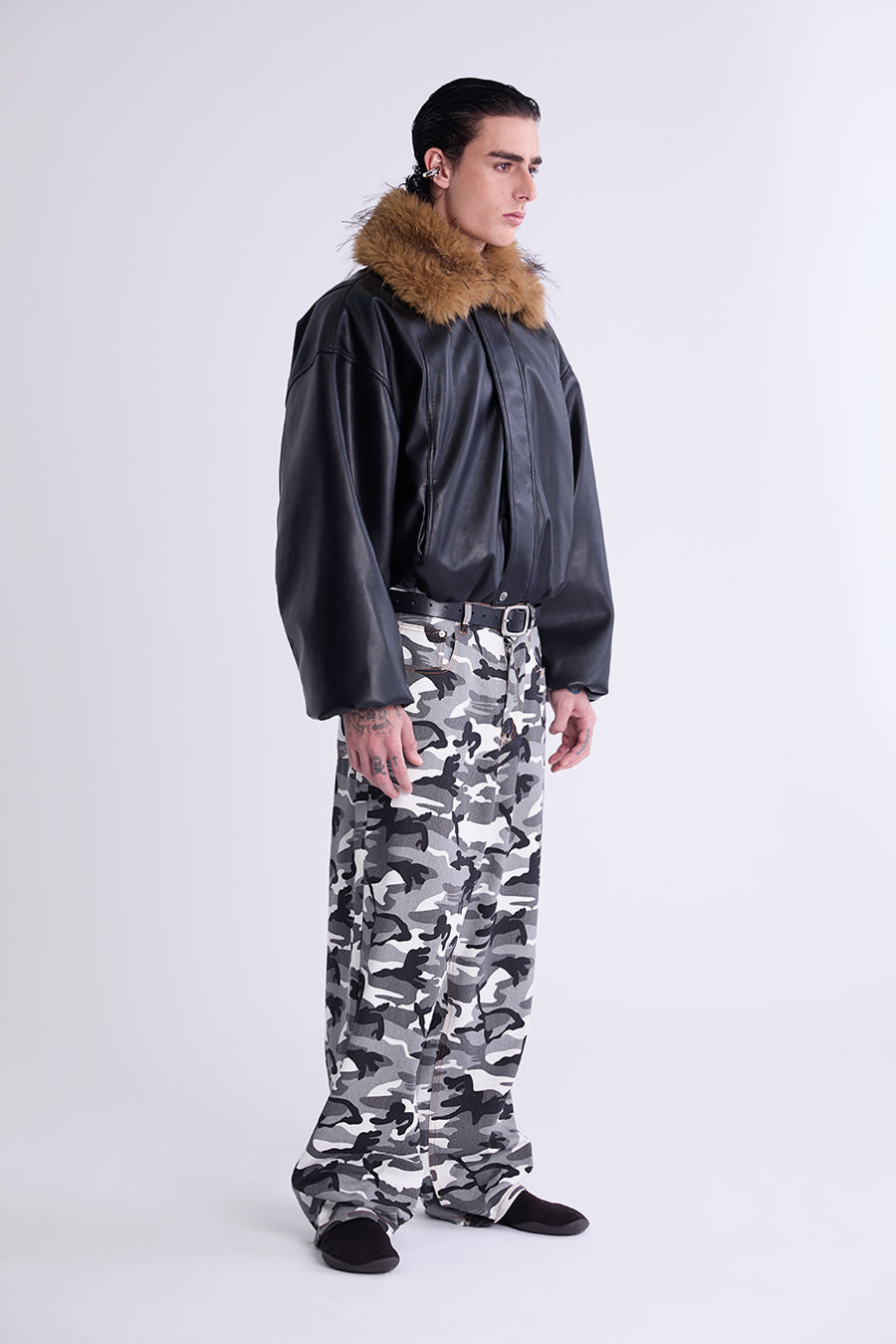 VULTURE BOMBER JACKET | BLACK