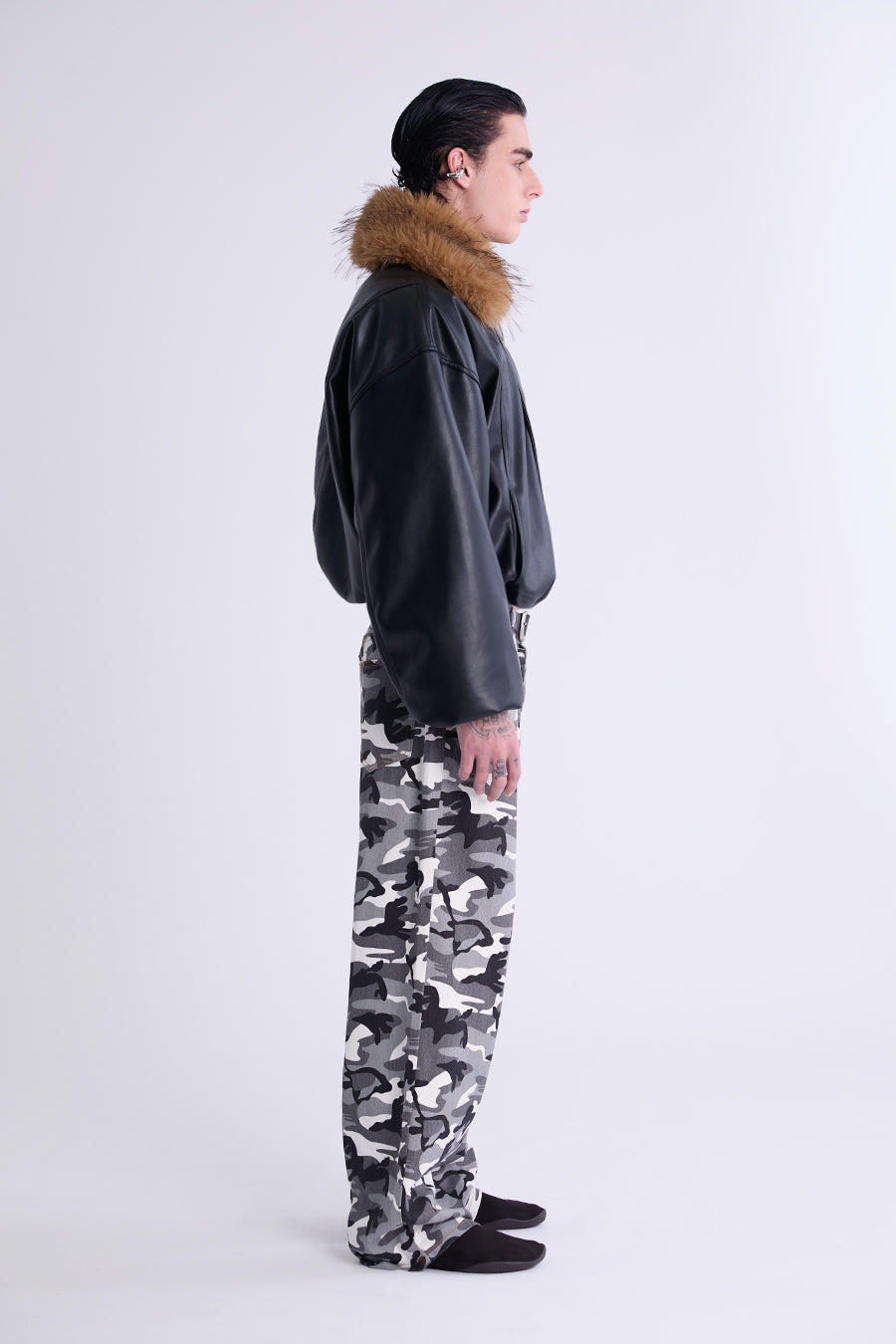 VULTURE BOMBER JACKET | BLACK